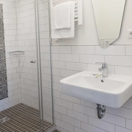 Hotel Koncept Zum Kostbaren Blut