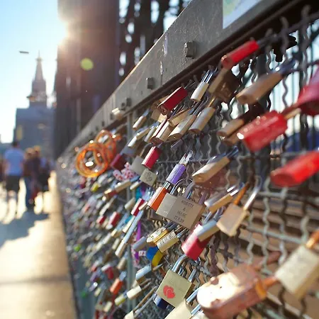 Hotel Koncept Zum Kostbaren Blut