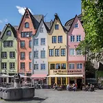Koncept Zum Kostbaren Blut Hotel